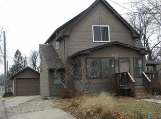 312 W Luverne St, Luverne, MN 56156