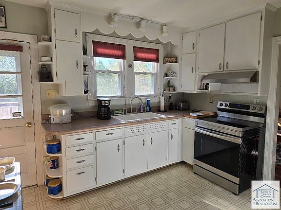 2nd image of 289 Horsepasture Price Rd