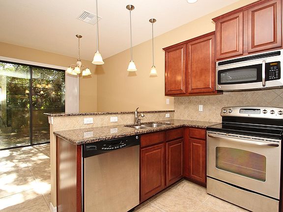 3rd image of 10225 Villa Palazzo Ct
