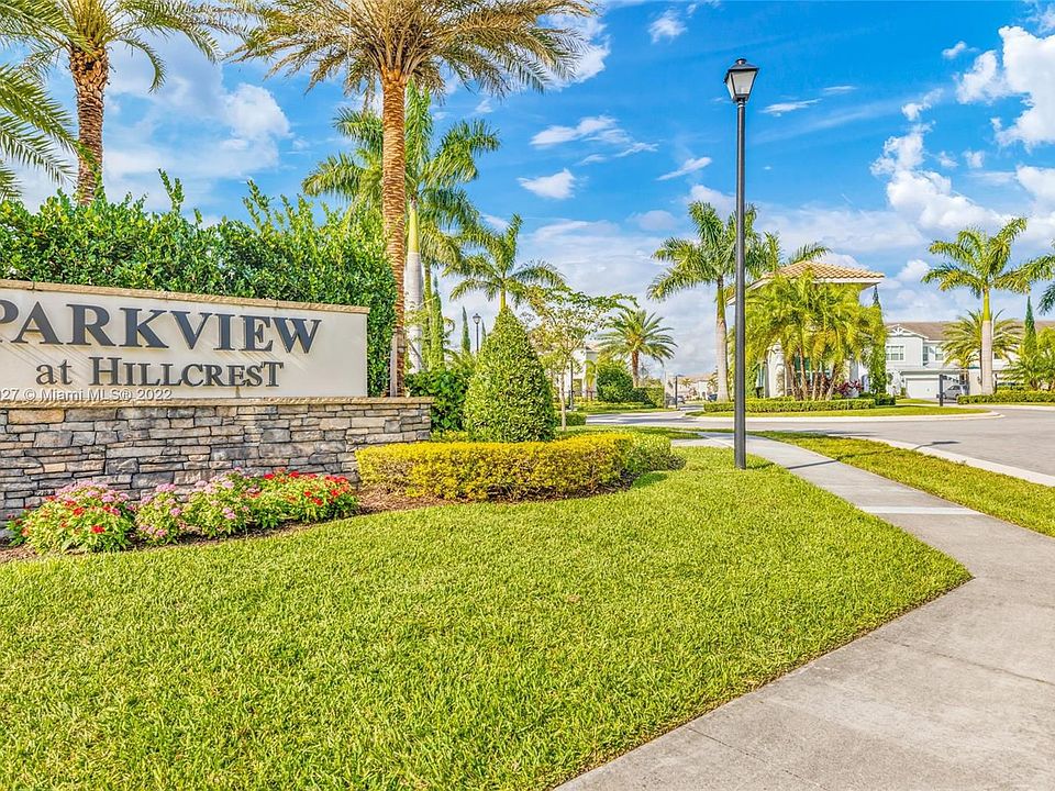 1st image of 3973 Poinciana Ln #3973