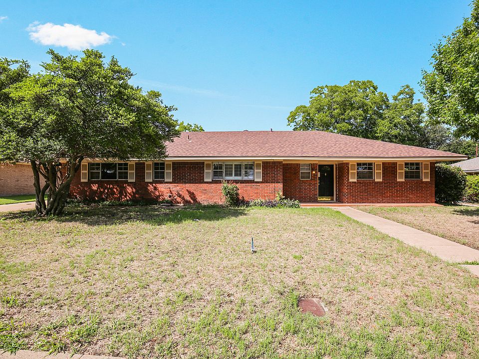 1st image of 6820 Lancelot Ct