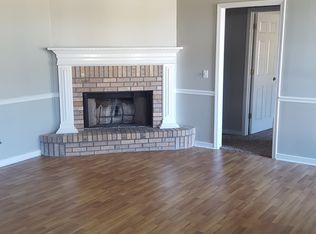 917 Mountain Crest Dr, Jackson, MS 39272
