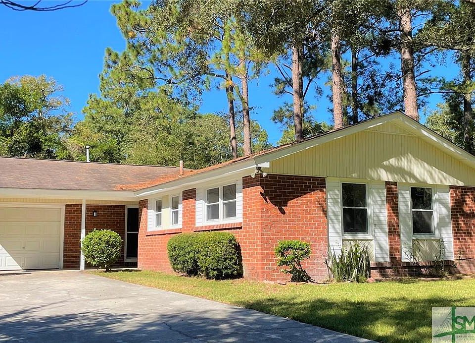 1st image of 806 Dyches Dr