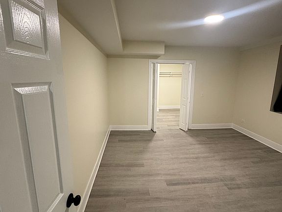 4th image of 4313 S King Dr #B