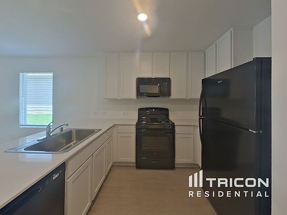 4th image of 10720 Cowhide Ln