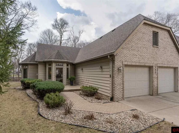 1503 Pleasant View Dr, North Mankato, MN 56003