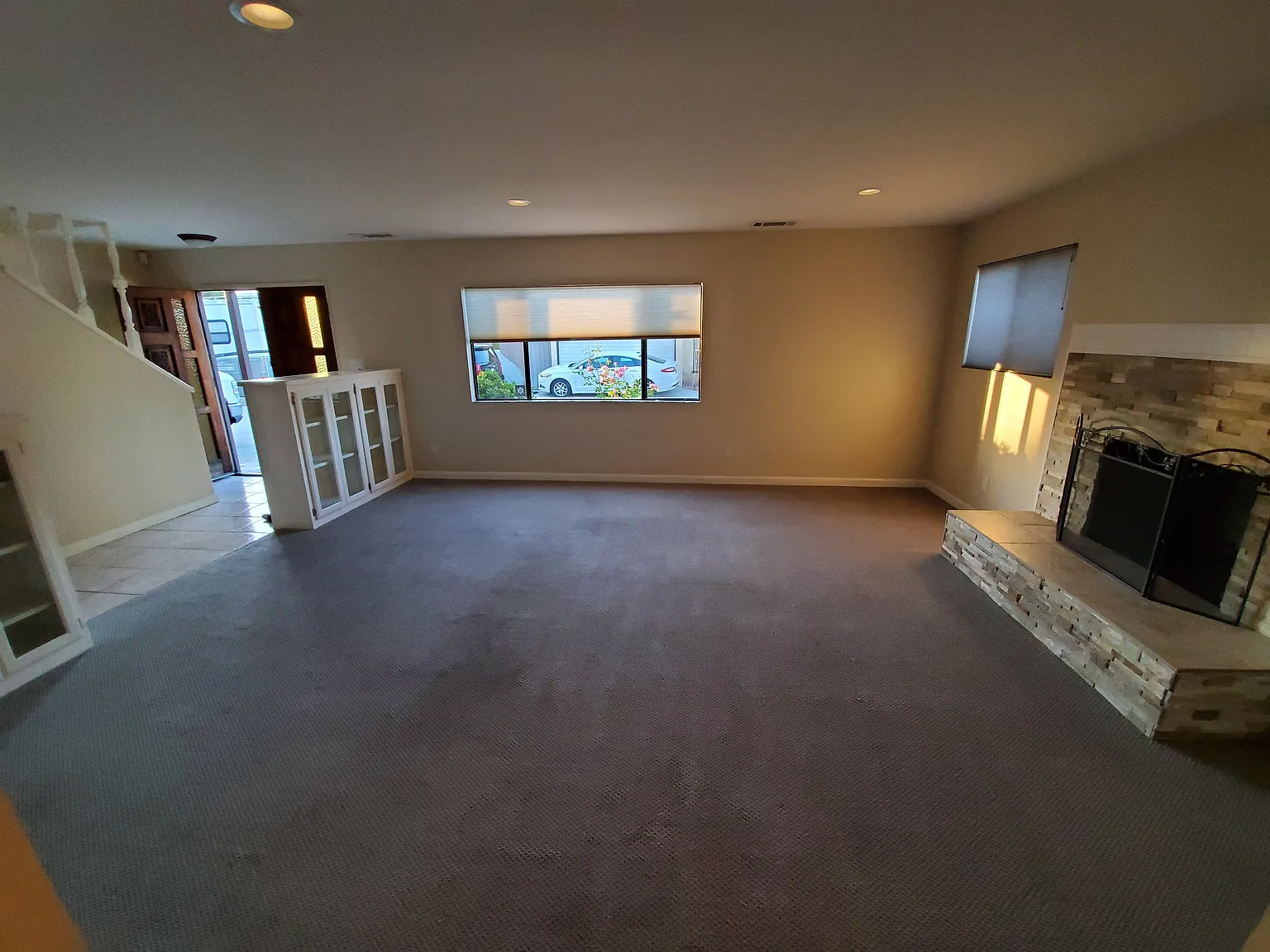 4 bed, 2.5 bath, 2000 sqft, $4,400 — Photo 4