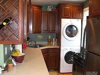5th image of 22425 Kingsbury Ave
