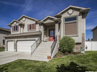 1006 W Oldham Dr, North Salt Lake, UT 84054