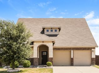 204 Bay St, Waxahachie, TX 75165