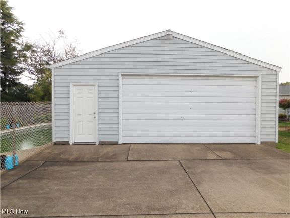 2nd image of 26 Andrea Blvd