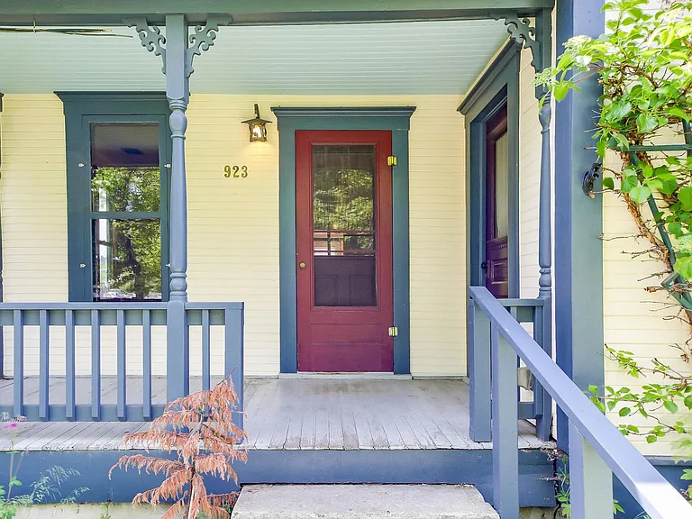 923 S Jefferson St — Photo 31