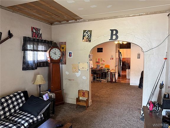4th image of 7 Boone St