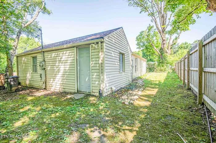 210 Dodson Ave — Photo 30