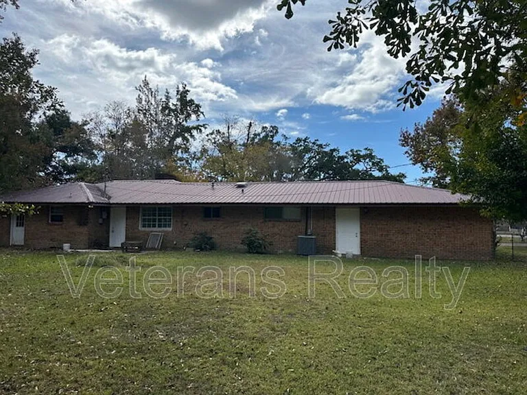 19136 Pineville Rd — Photo 2