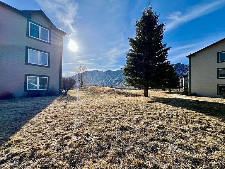 790 Castle Valley Blvd #A — Photo 21