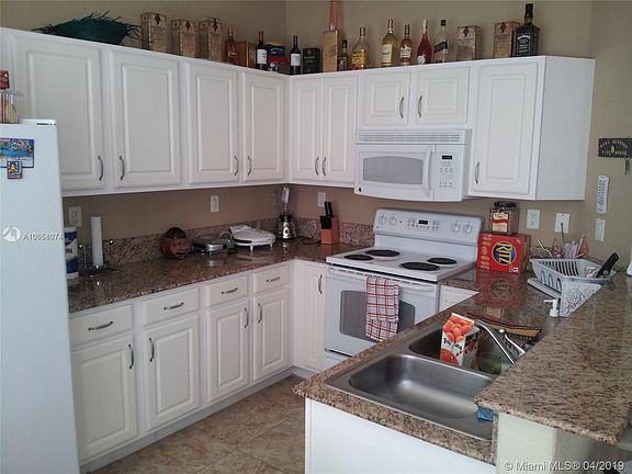 3rd image of 8653 NW 112th Pl