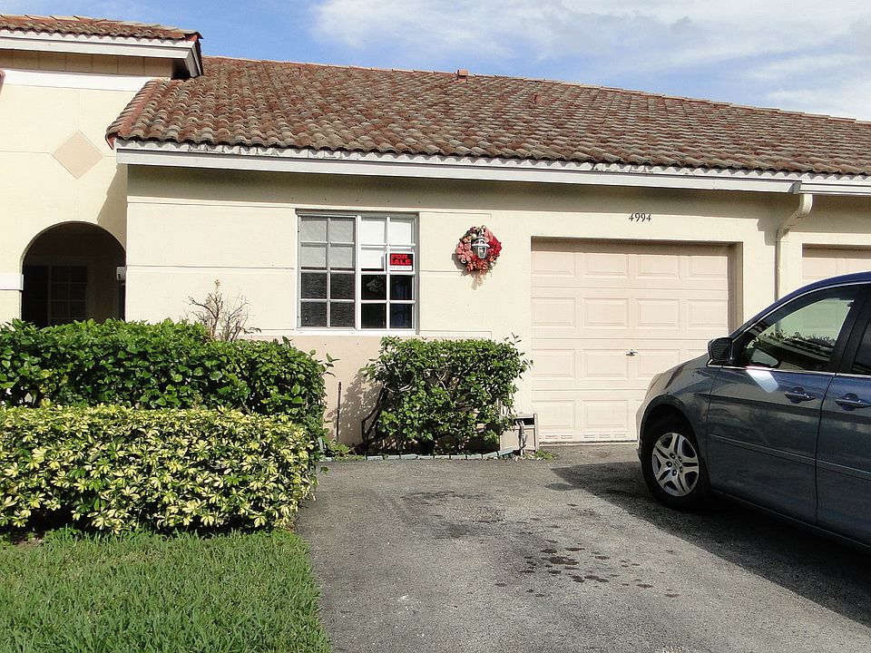 1st image of 4994 SW 32nd Ter
