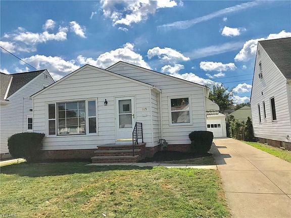 2nd image of 915 Parkleigh Dr