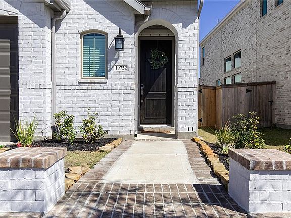 2nd image of 19722 Upper Canyon Ct