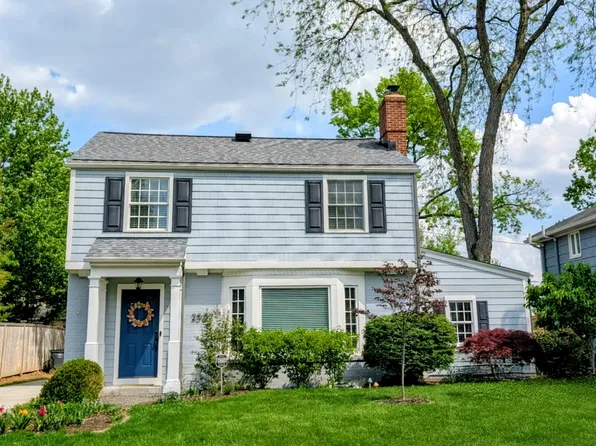 2532 Welsford Rd, Upper Arlington, OH 43221
