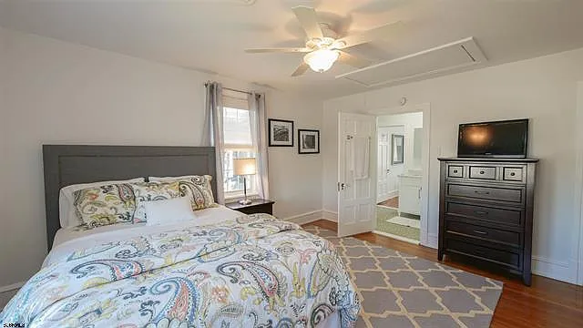 6104 Ventnor Ave — Photo 14