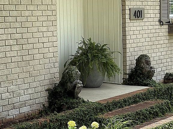5th image of 401 Highland Ave