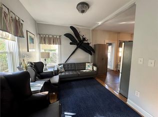 35 Brewer St APT 1, Newport, RI 02840