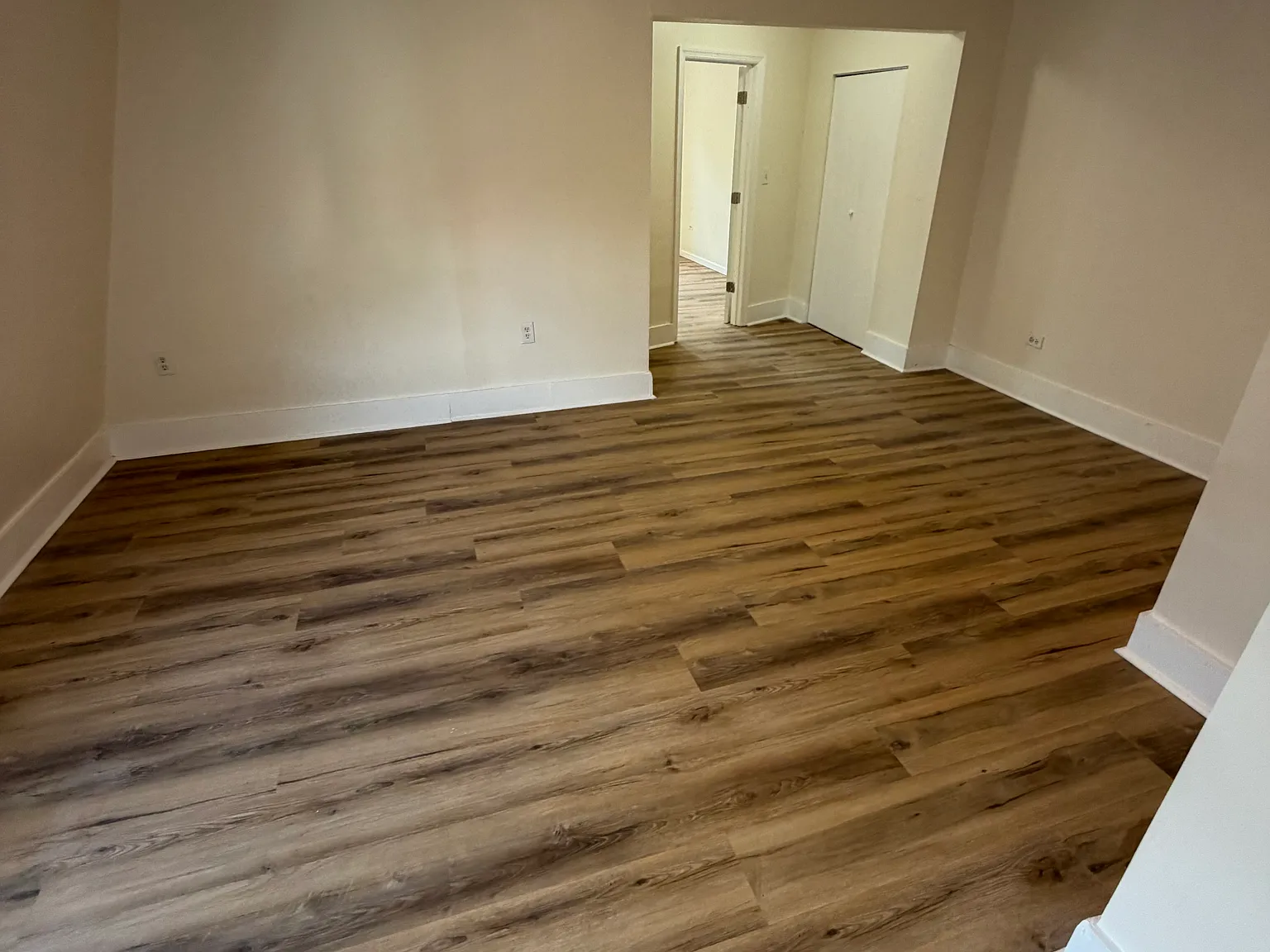 3 bed, $2,200 — Photo 1