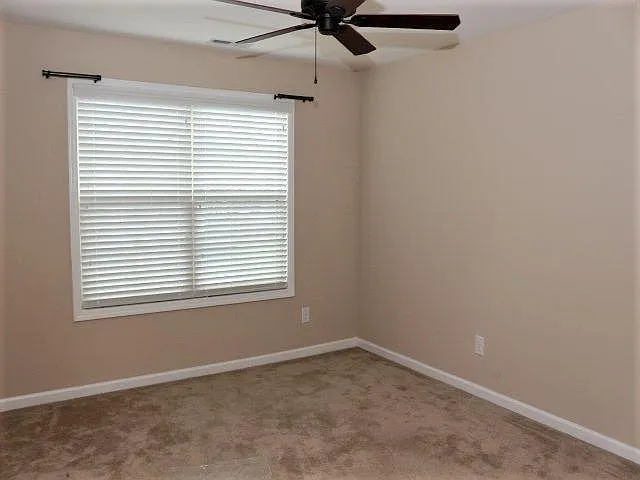 717 Minerva Dale Dr — Photo 17