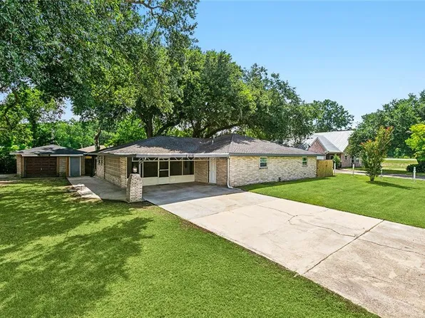 126 Carlon Dr, Des Allemands, LA 70030