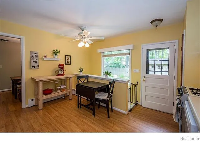 1811 Alhambra Dr — Photo 14