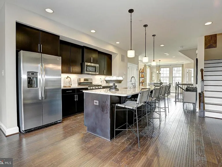 22101 Broadway Ave — Photo 13