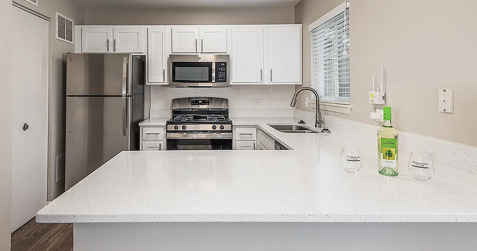 Pembrook Club Apartment Homes — Photo 2