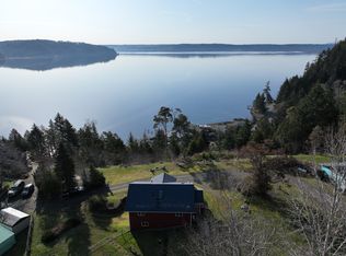 251 N Cedardale Ln, Hoodsport, WA 98548