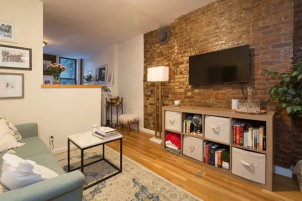 Rented by Joseph Jackson, Landlord | media 23