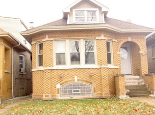 5237 W George St, Chicago, IL 60641