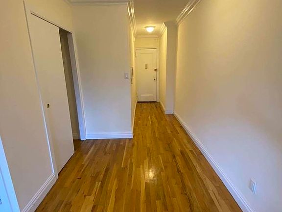 3rd image of 146 W 79th St #3R