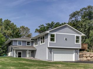 18873 Kenwood Trl, Lakeville, MN 55044