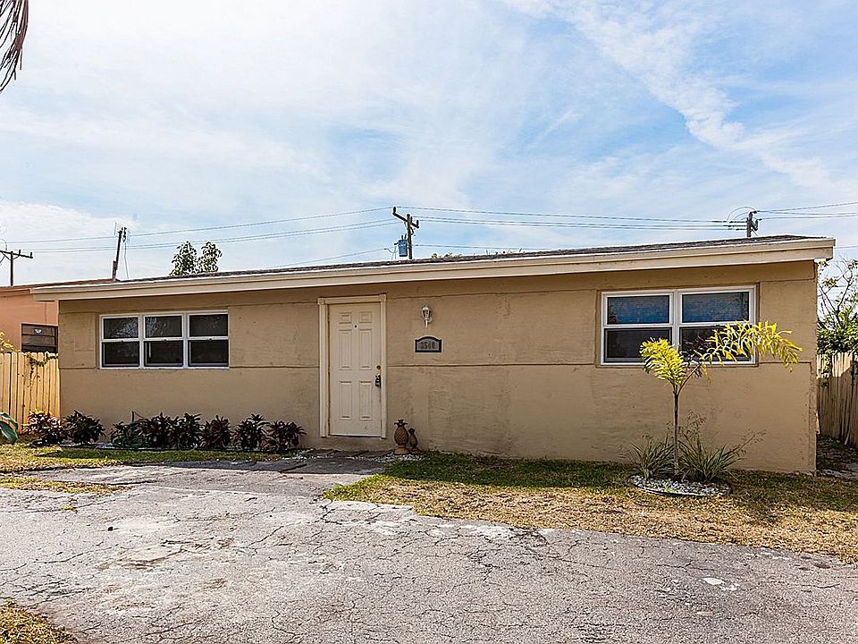 1st image of 3540 SW 12th Pl