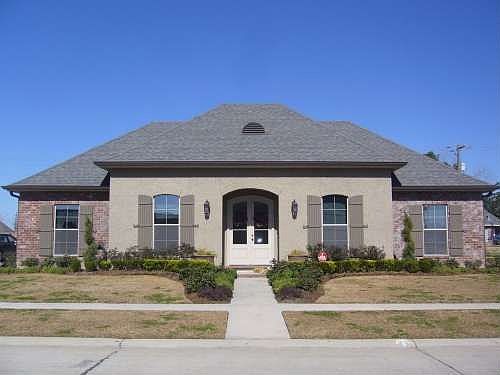 1st image of 3376 Briarwood Dr