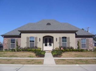 3376 Briarwood Dr, Houma, LA 70360