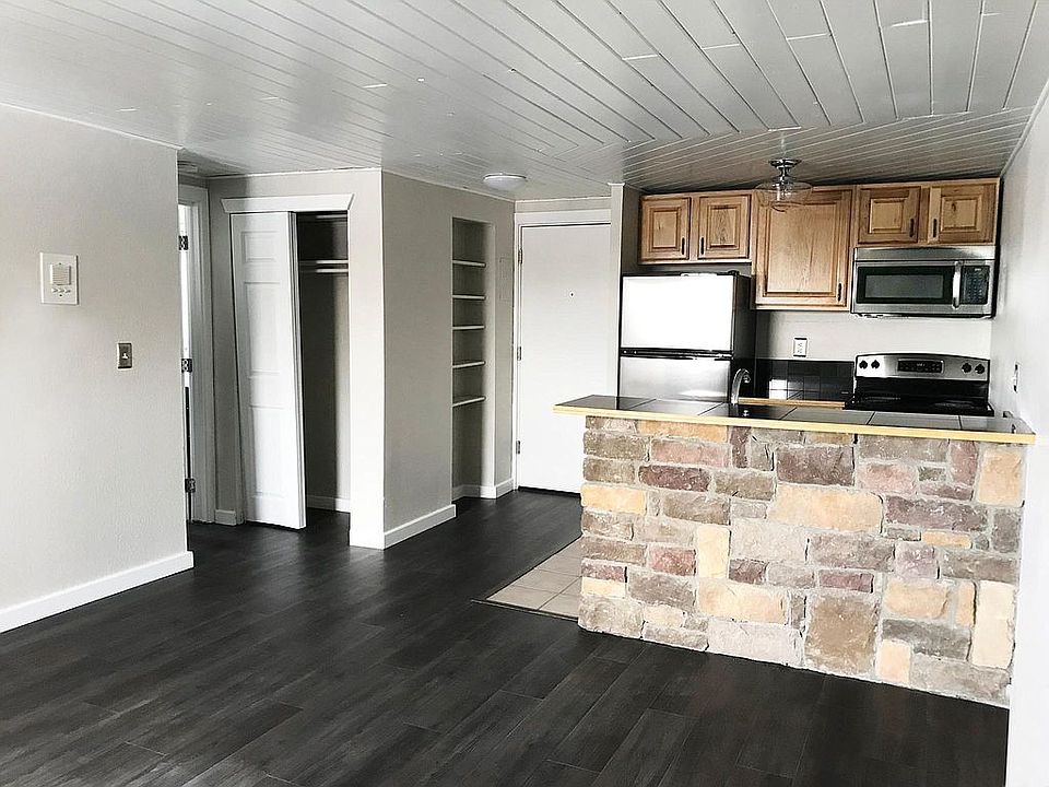 1st image of 1125 N Washington St APT 606