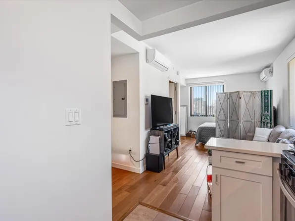 87-22 51st Avenue image 5 of 16