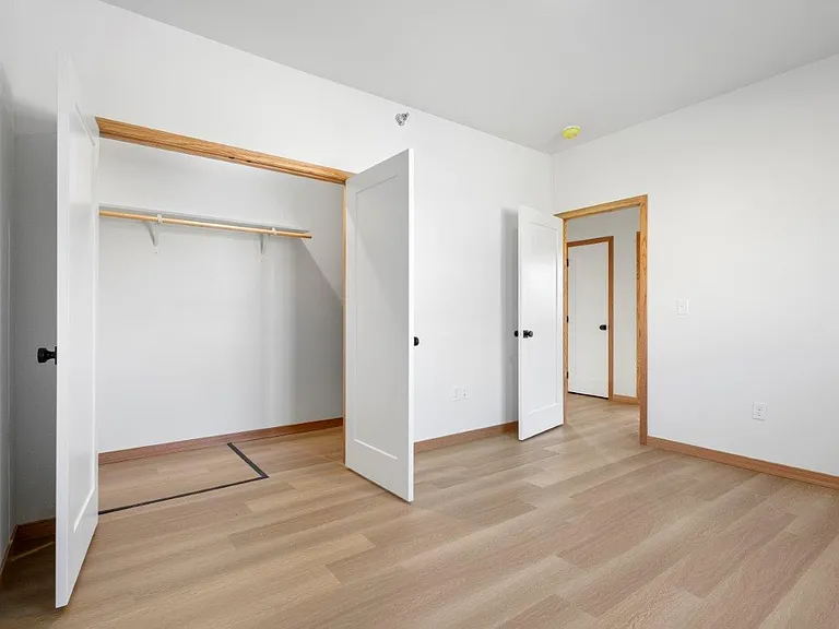 Archer Flats — Photo 19
