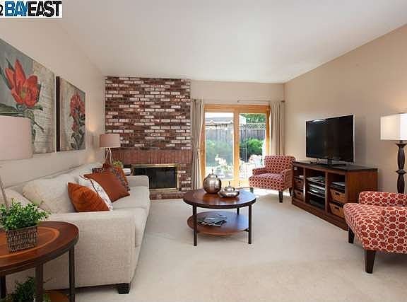 4th image of 5532 Paseo Navarro