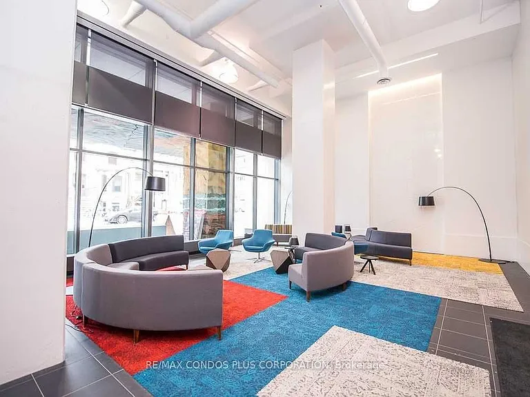 21 Widmer St #2912 — Photo 2