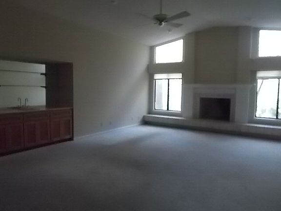 3rd image of 944 S Lakeshore Dr