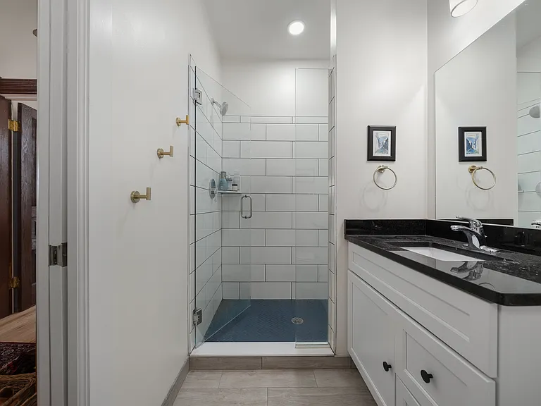 2099 Vermont St #102 — Photo 2