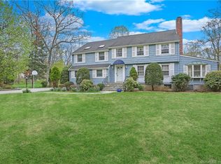 91 Twin Oak Ln, Wilton, CT 06897